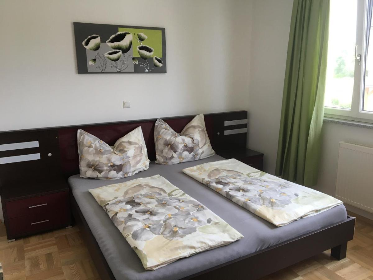 Wohnhaus City Sued Herzogsdorf Εξωτερικό φωτογραφία
