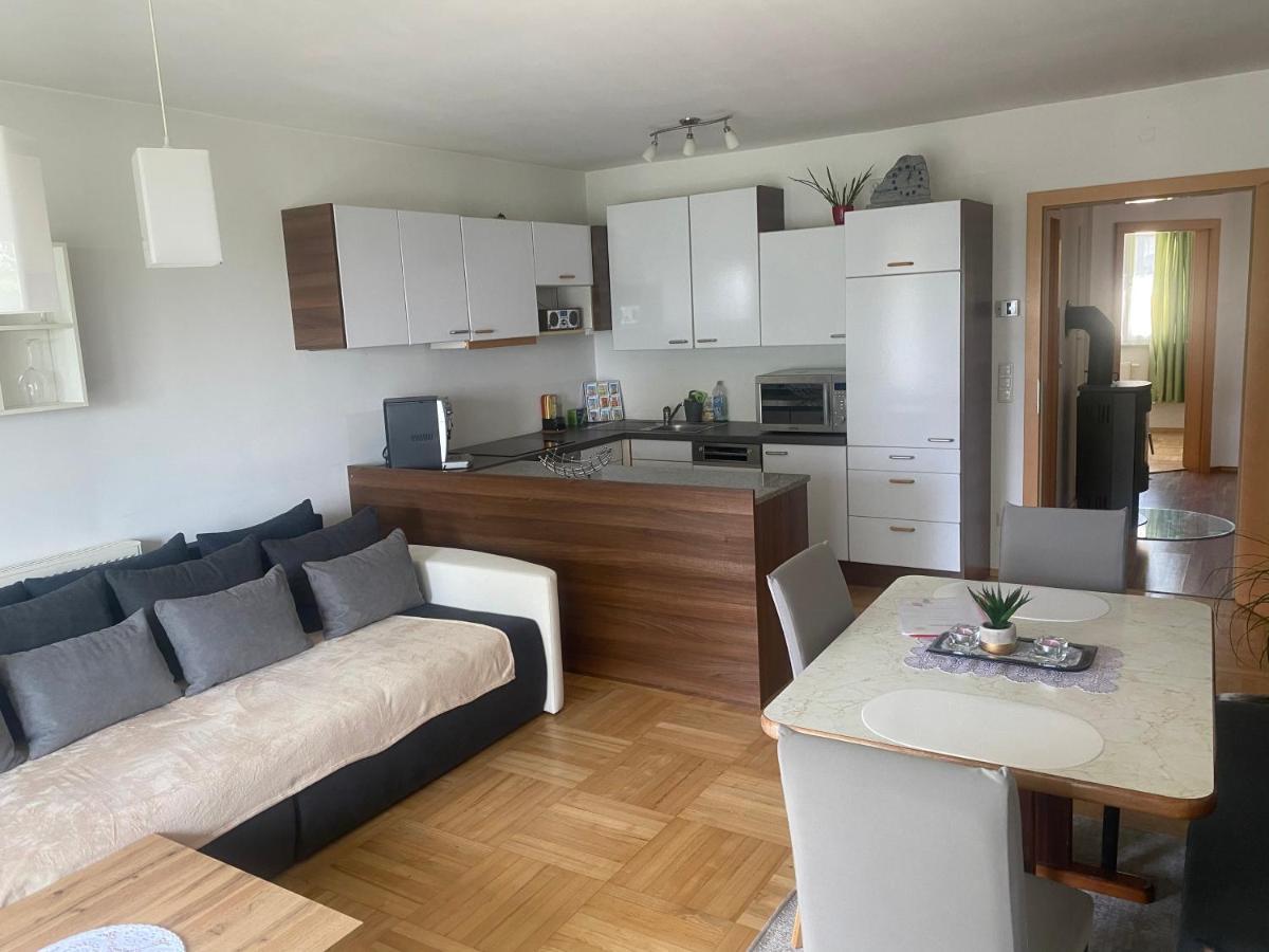 Wohnhaus City Sued Herzogsdorf Εξωτερικό φωτογραφία